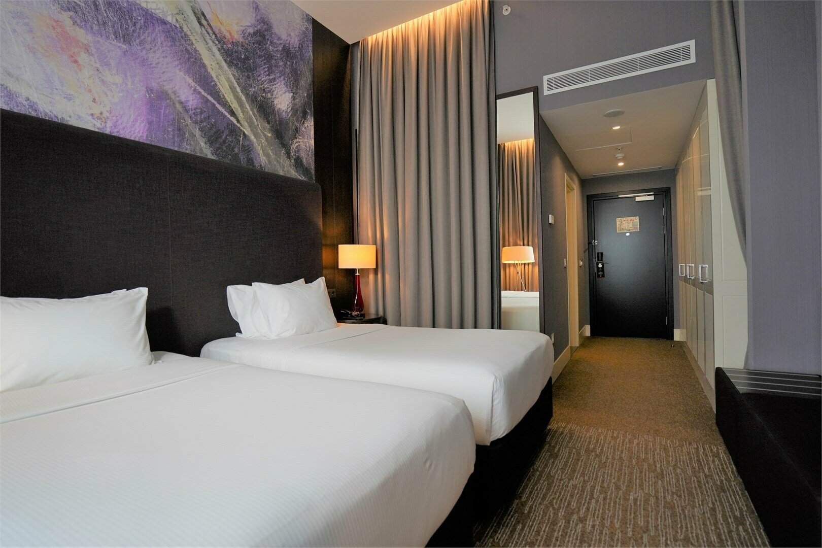 номер ПРЕМИУМ/TWIN с 2 раздельными кроватями