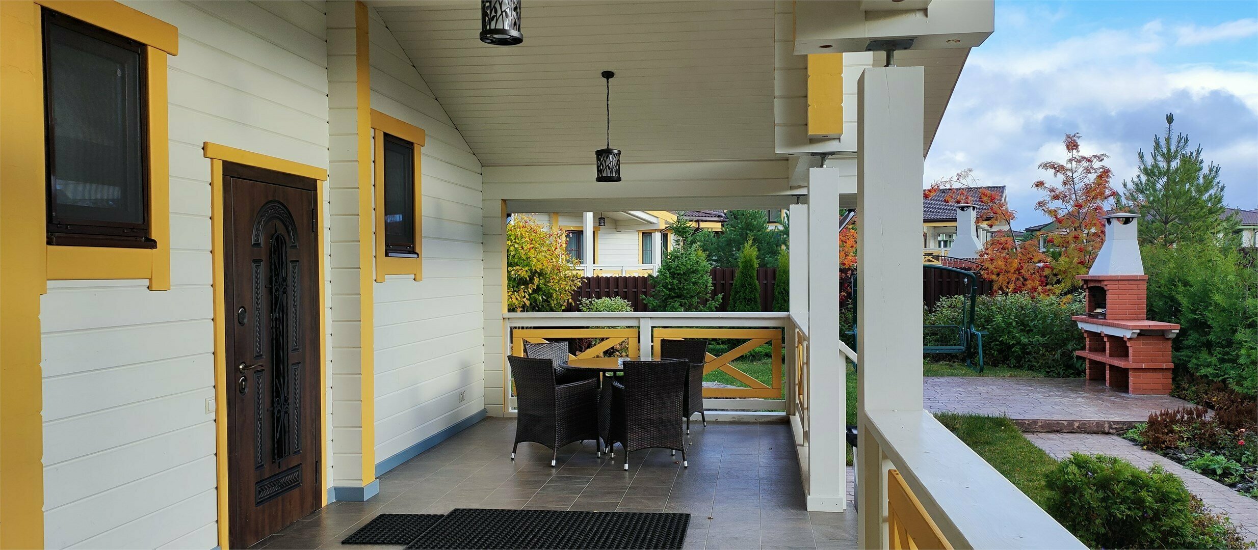 Коттедж "В гостях у осени" (3 спальни)