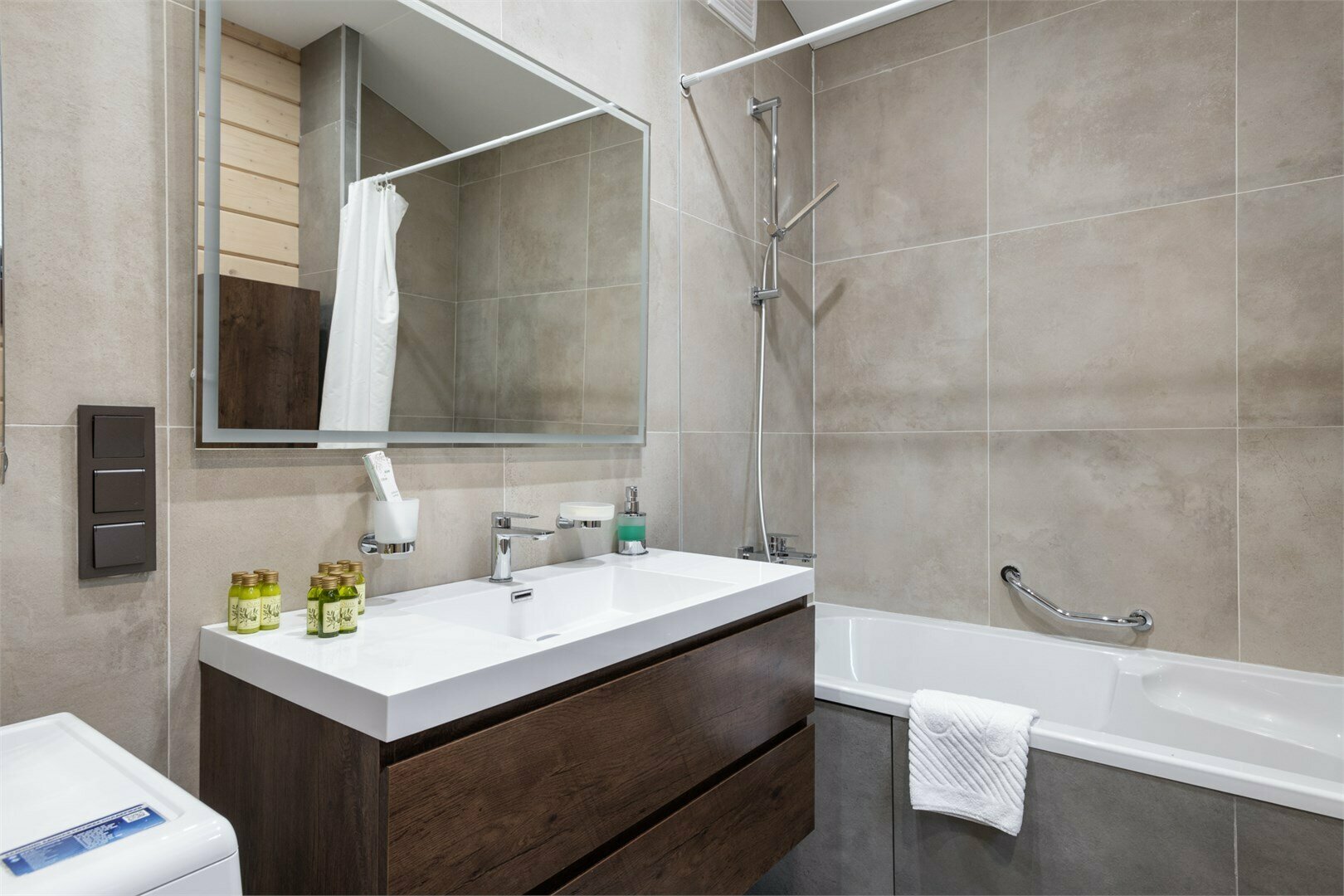 Коттедж "Золотая осень" (2 спальни)