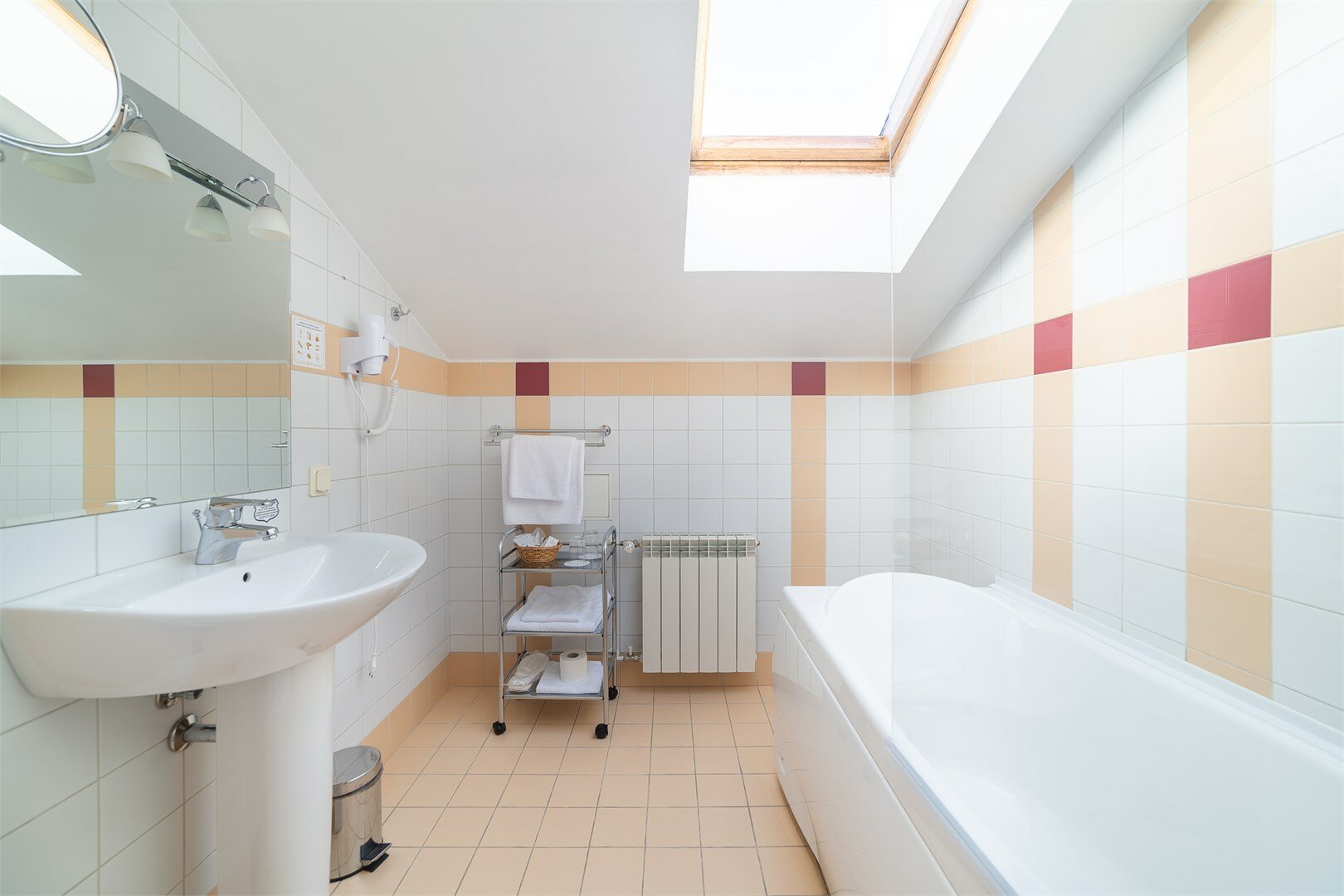 Улучшенный двухместный номер с 1 большой или 2 раздельными кроватями