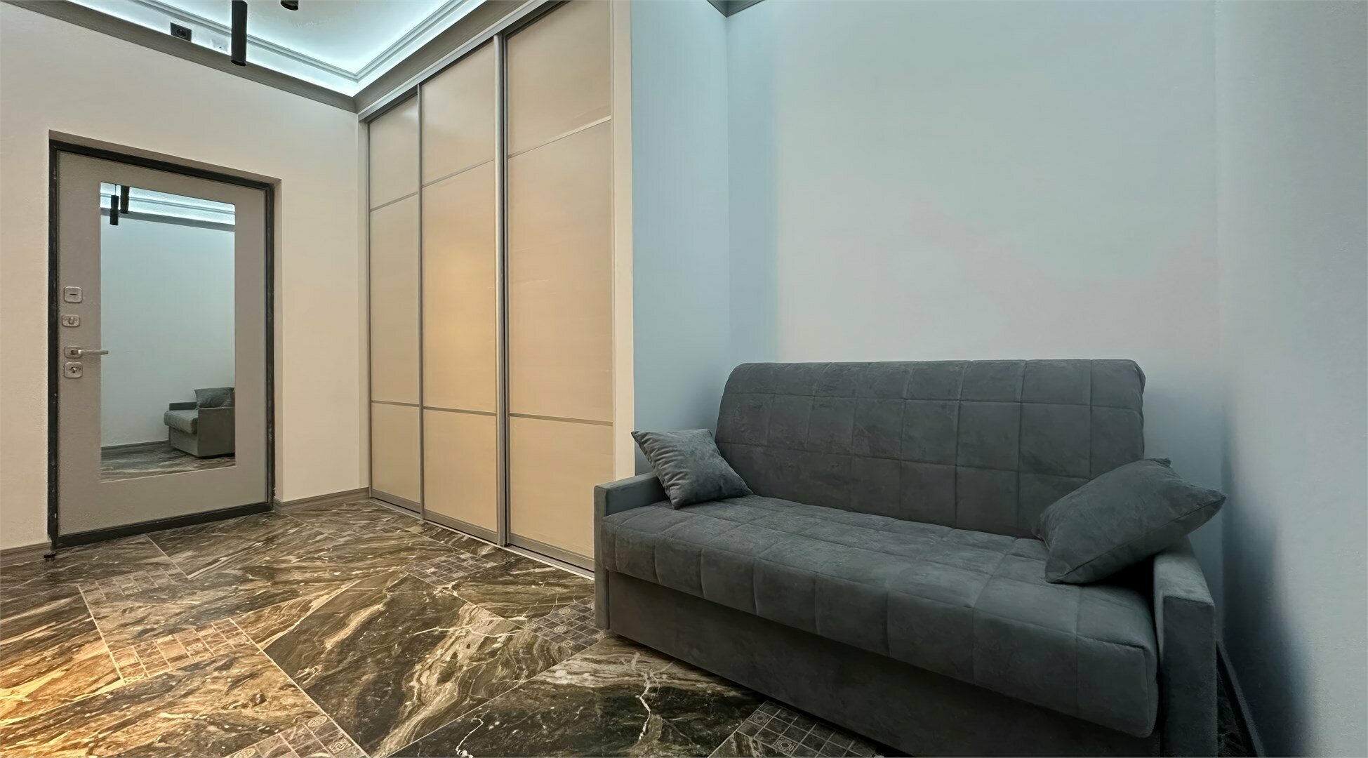 Апартаменты видовые с гостиной