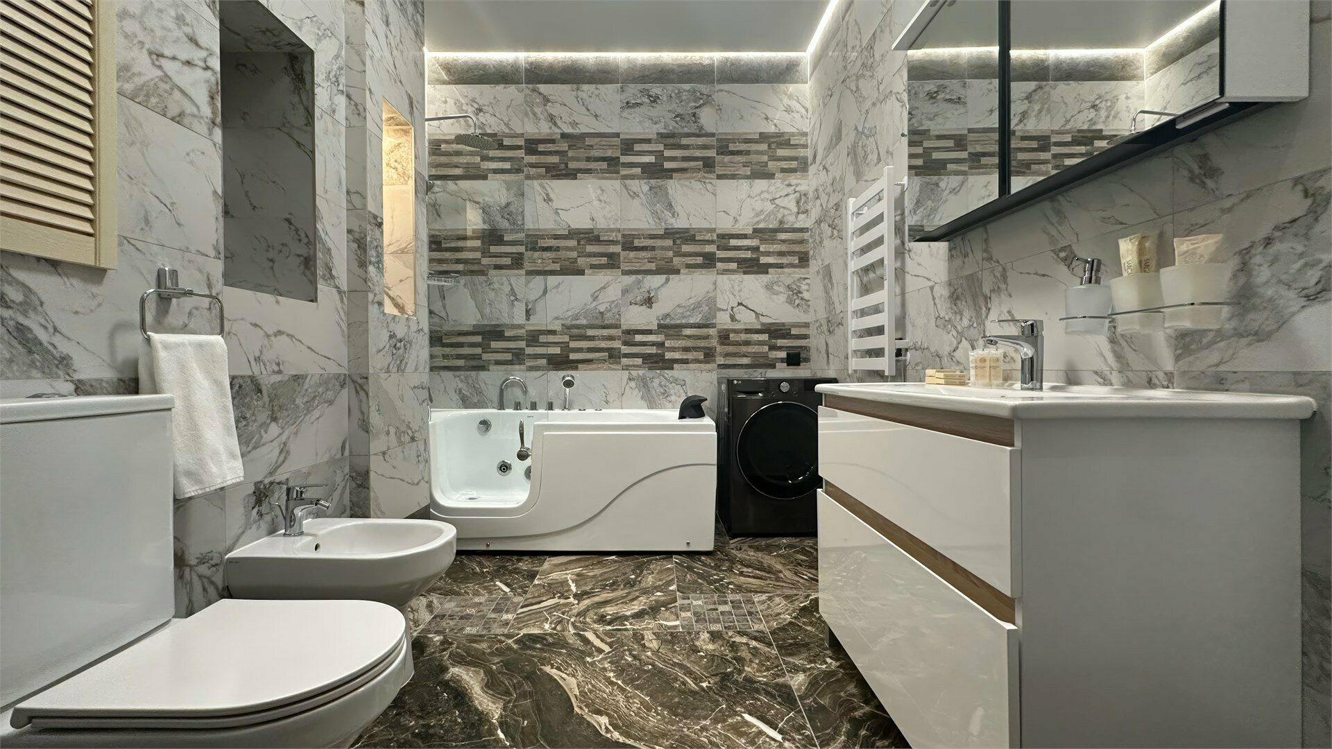 Апартаменты видовые с гостиной