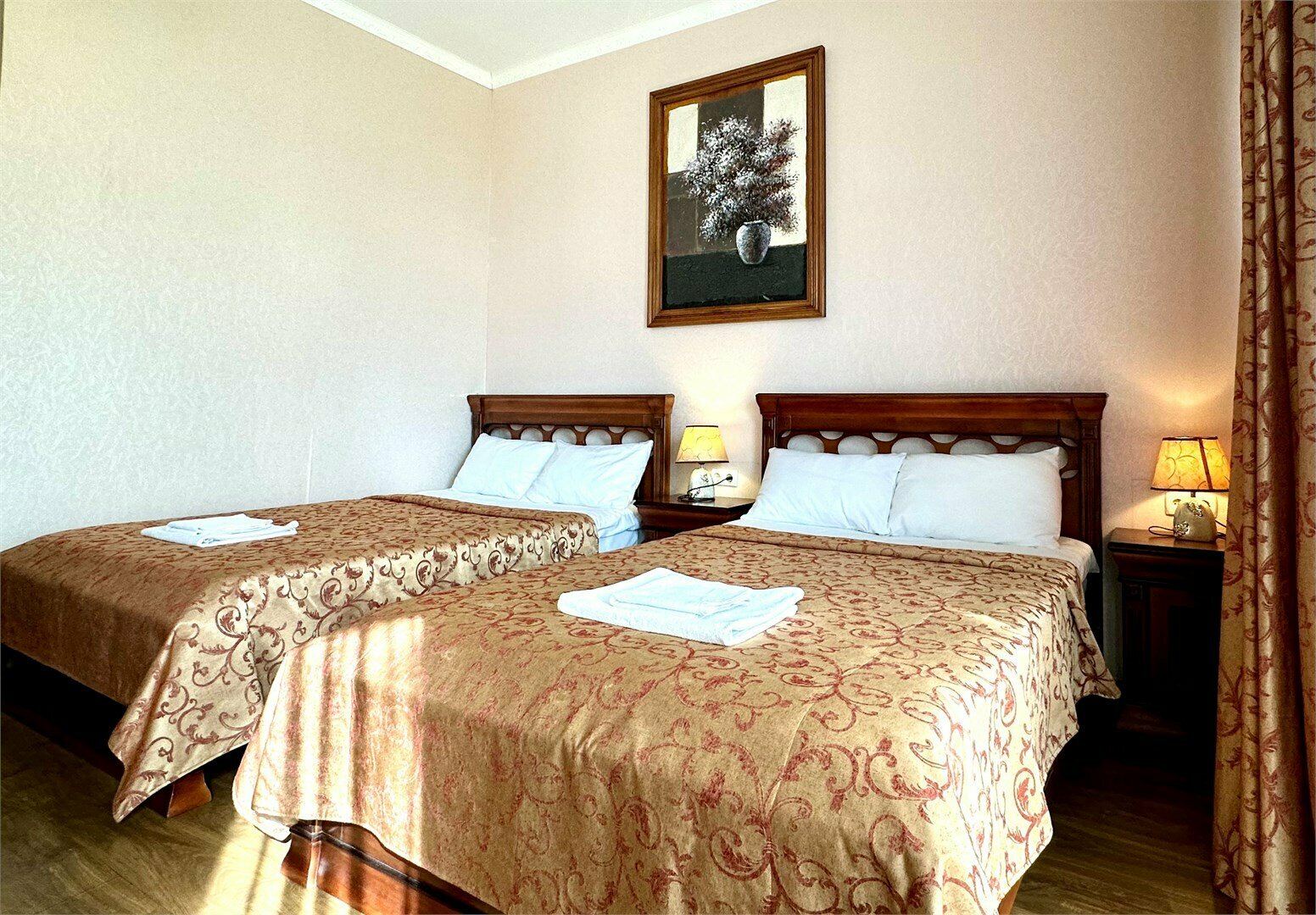 Номера Комфорт с балконом с двумя раздельными кроватями с видом на море