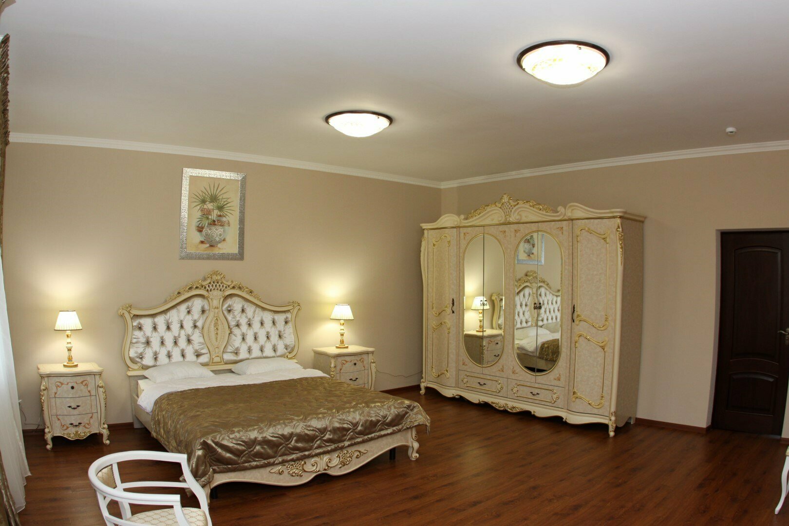 Номер люкс с балконом