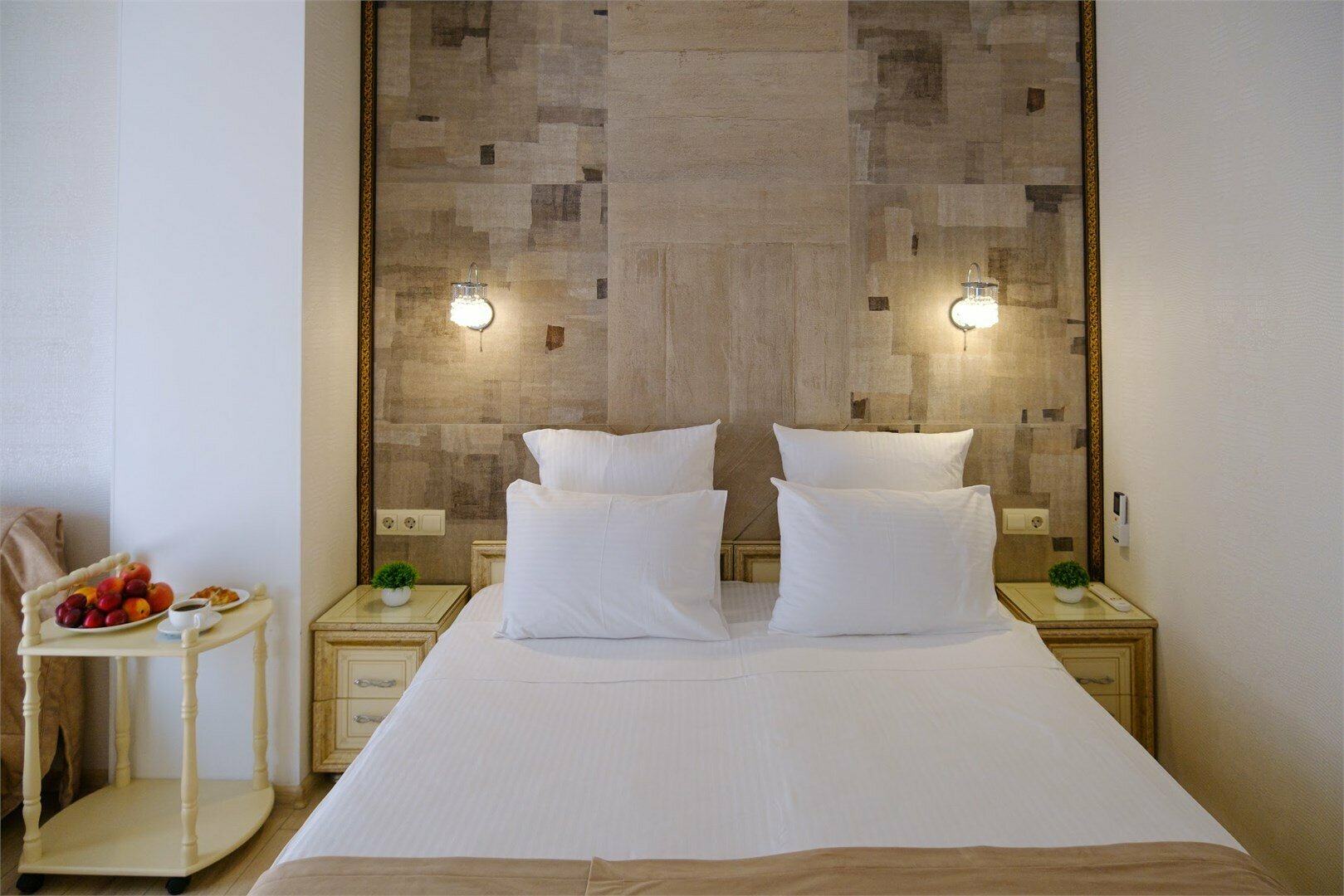 Комфорт Панорамный с балконом и видом на город,  2-х местный с дополнительным местом