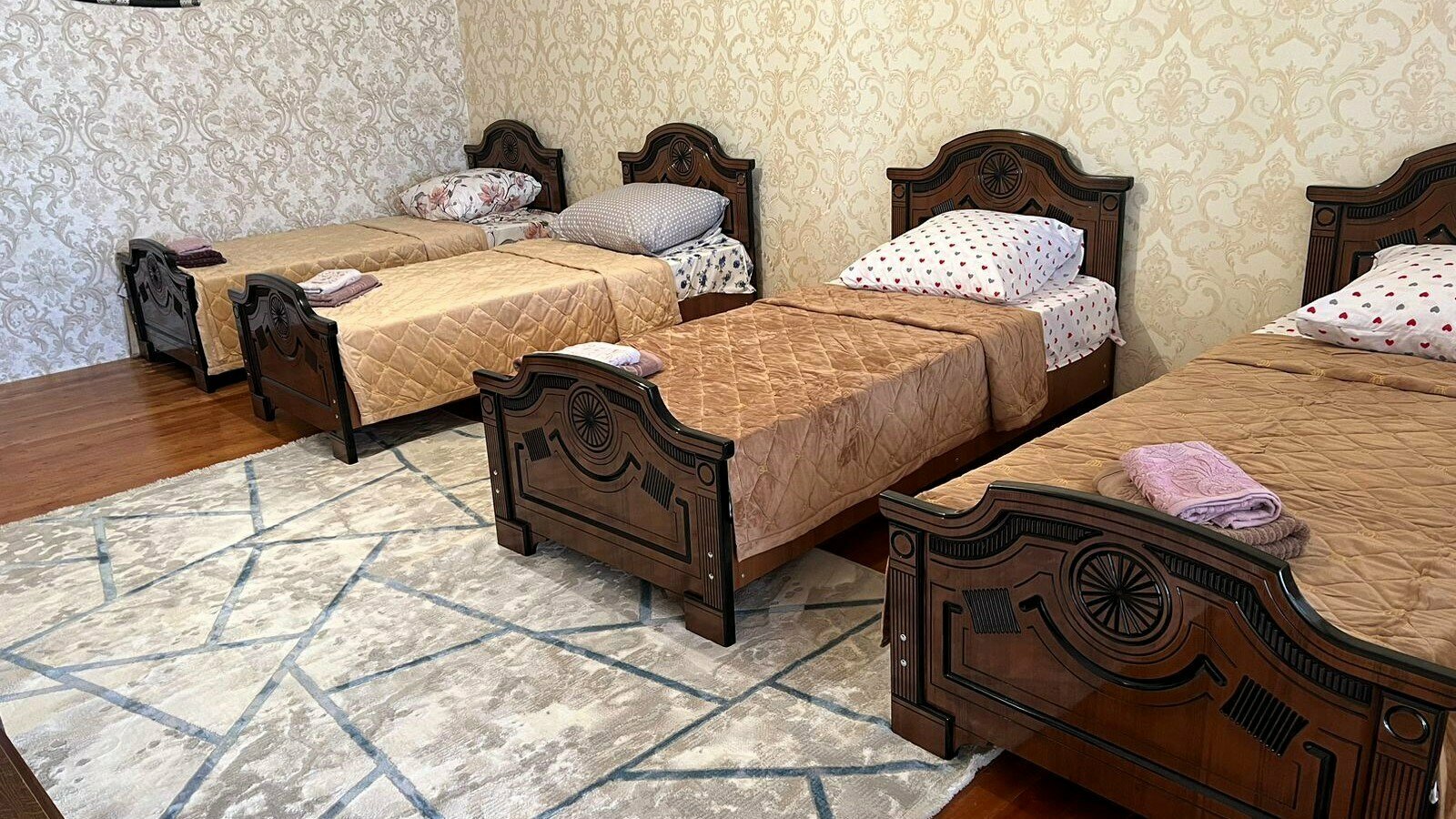 Площадка / домик на 4–6 человек