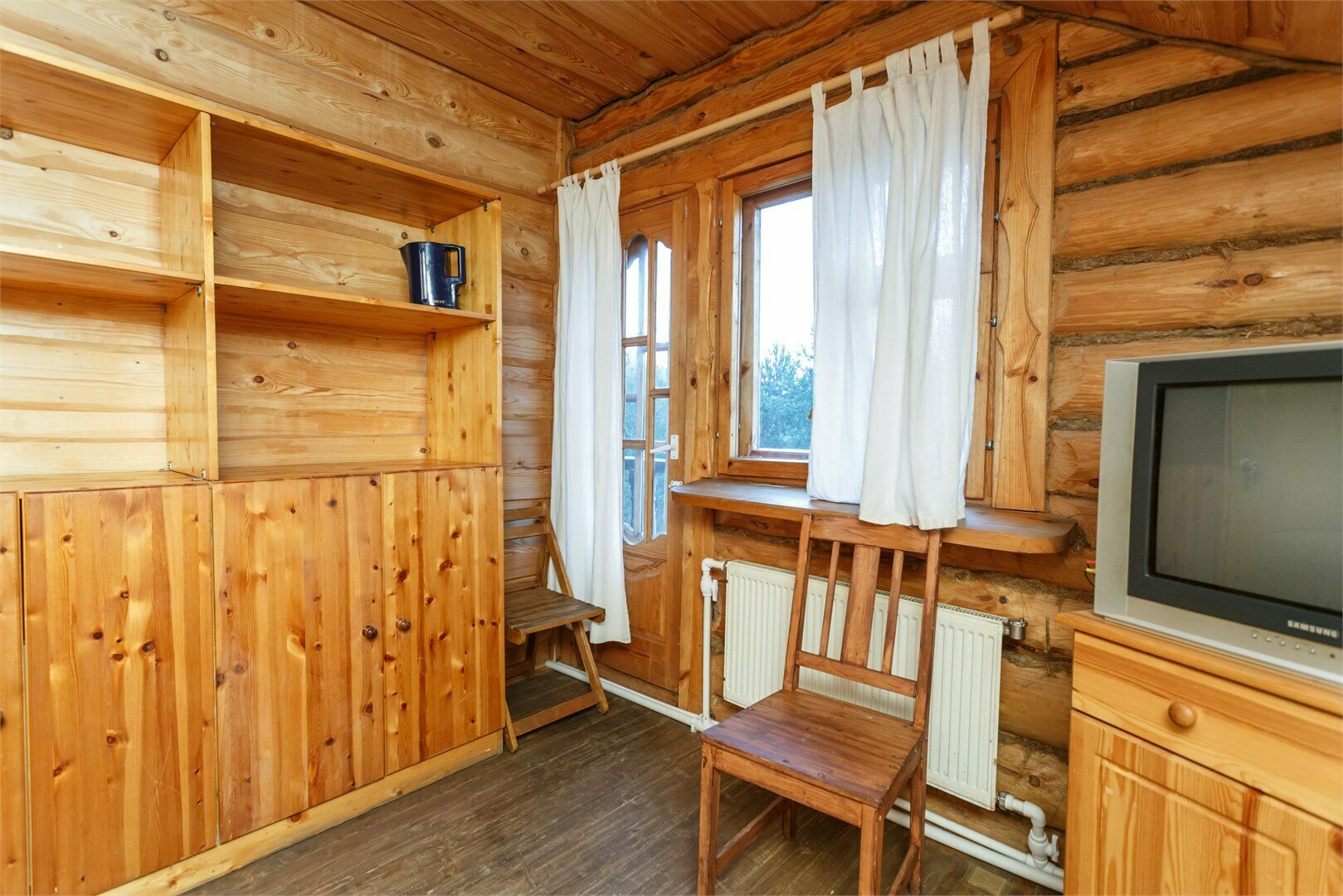 Дом с беседкой у озера №5