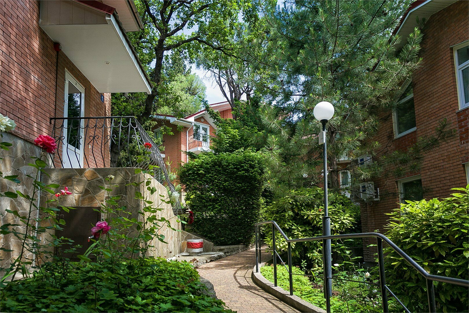 Люкс 2-х комнатный в 1, 2, 3 коттедже