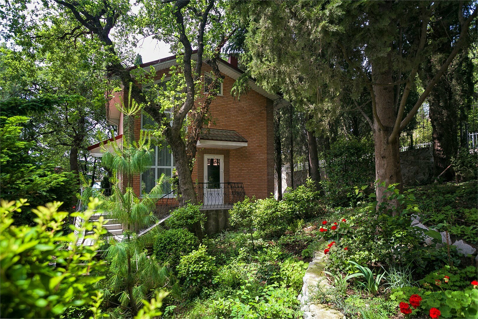 Люкс 2-х комнатный в 1, 2, 3 коттедже