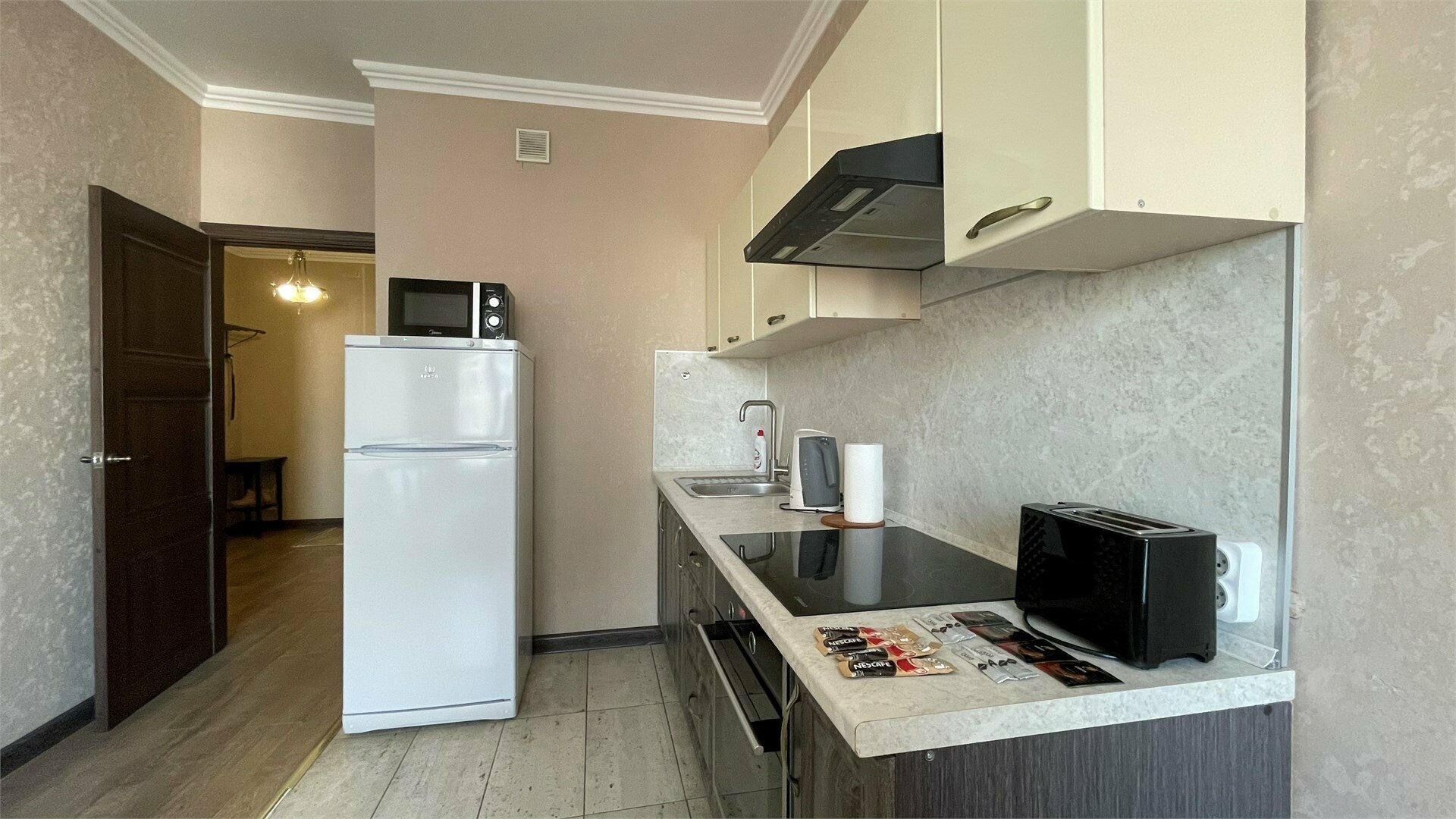 Апартаменты с кухней и спальней