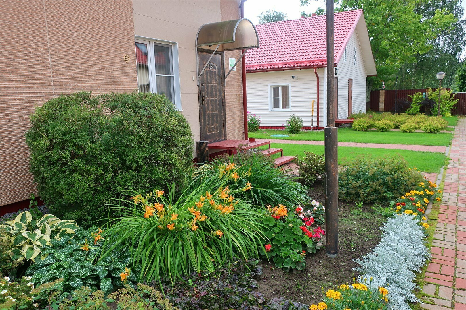 Коттедж с газовой плитой и с двумя спальнями.