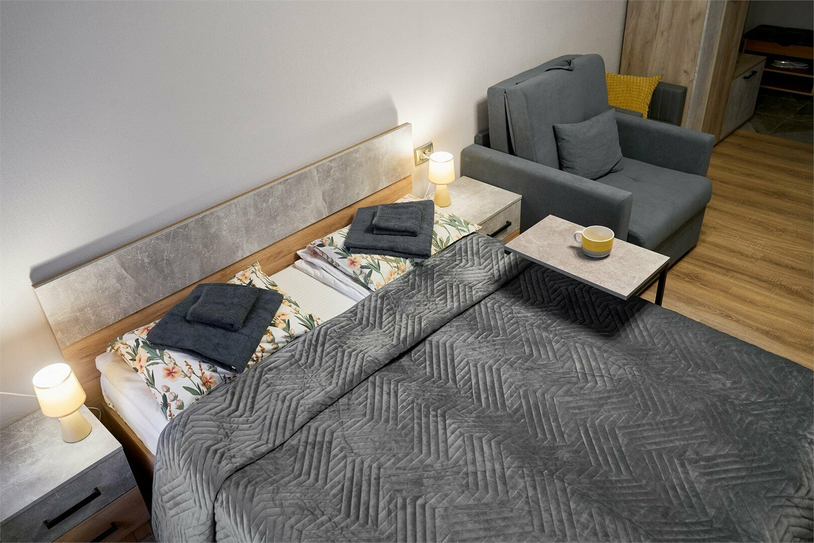 Комфорт (с камином и креслом-кроватью)