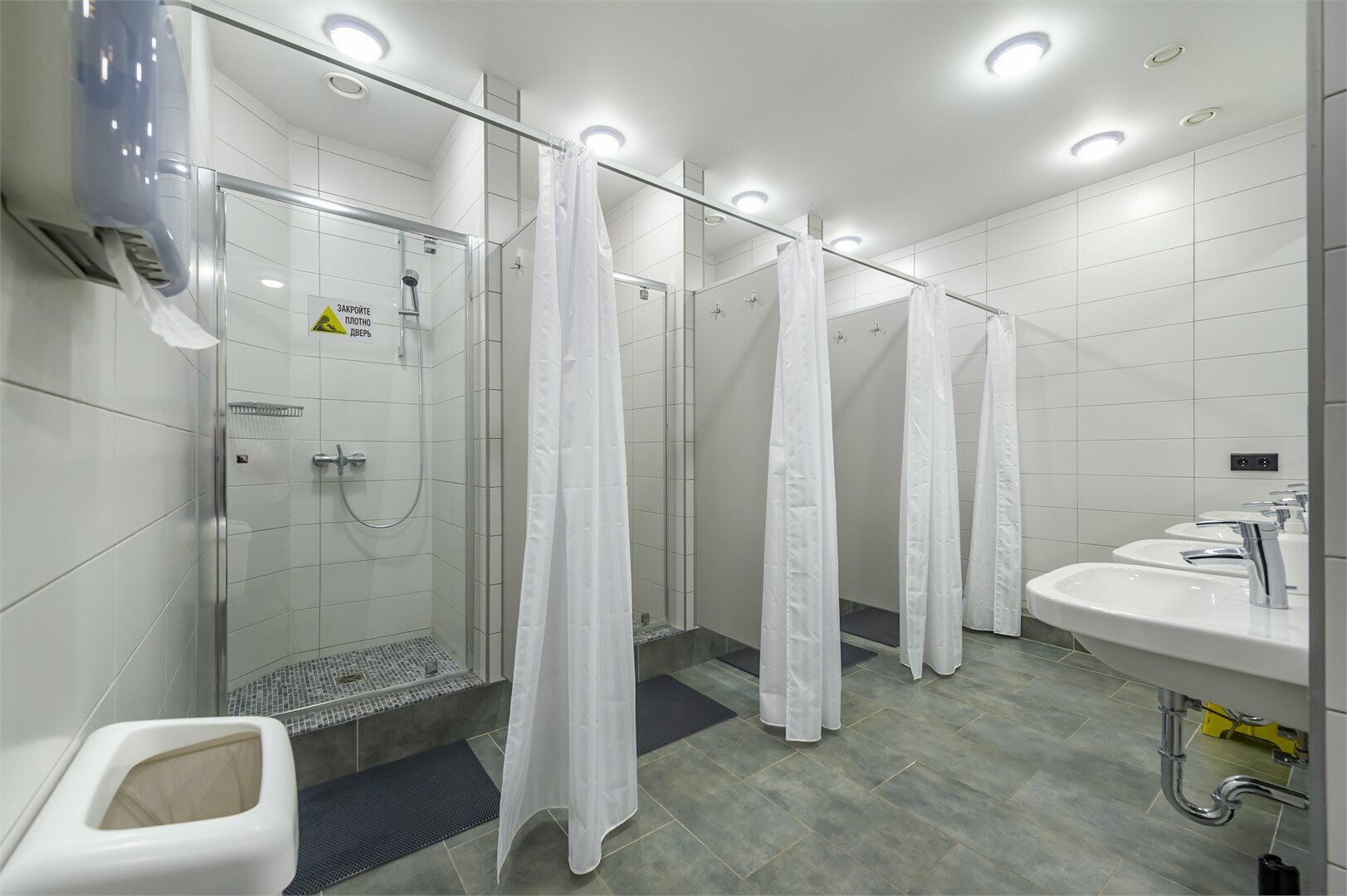 4 - местный номер с общей ванной комнатой (двухъярусные кровати)