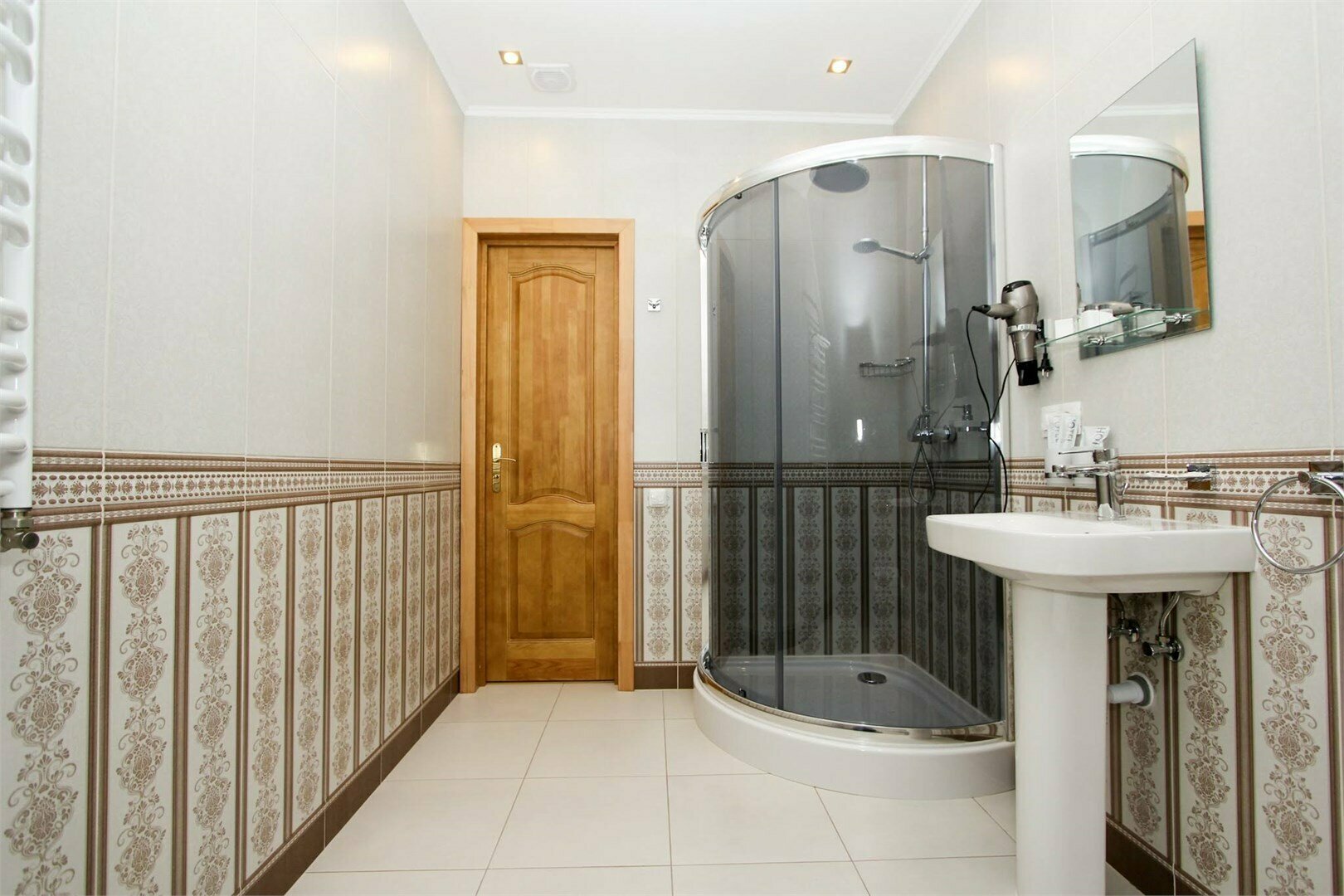 Джуниор Сюит Улучшенный