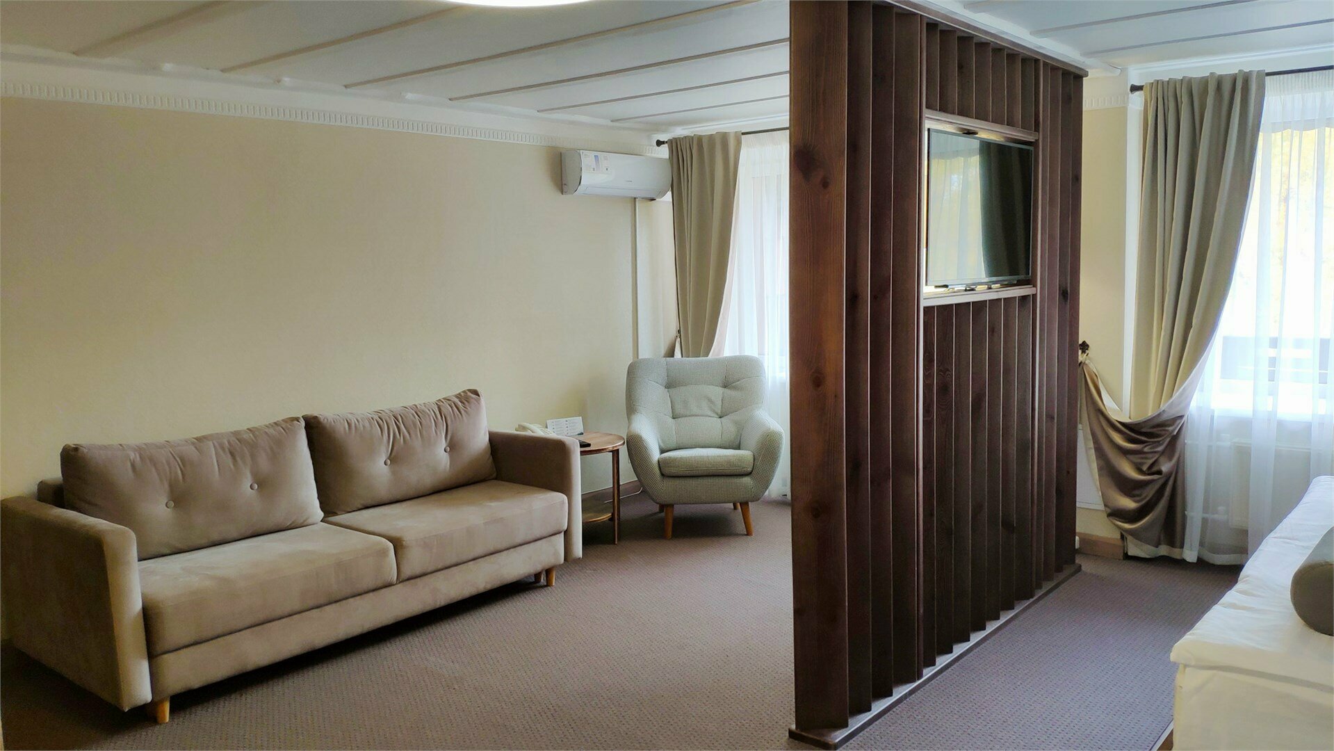 Номер "Джуниор Сюит"