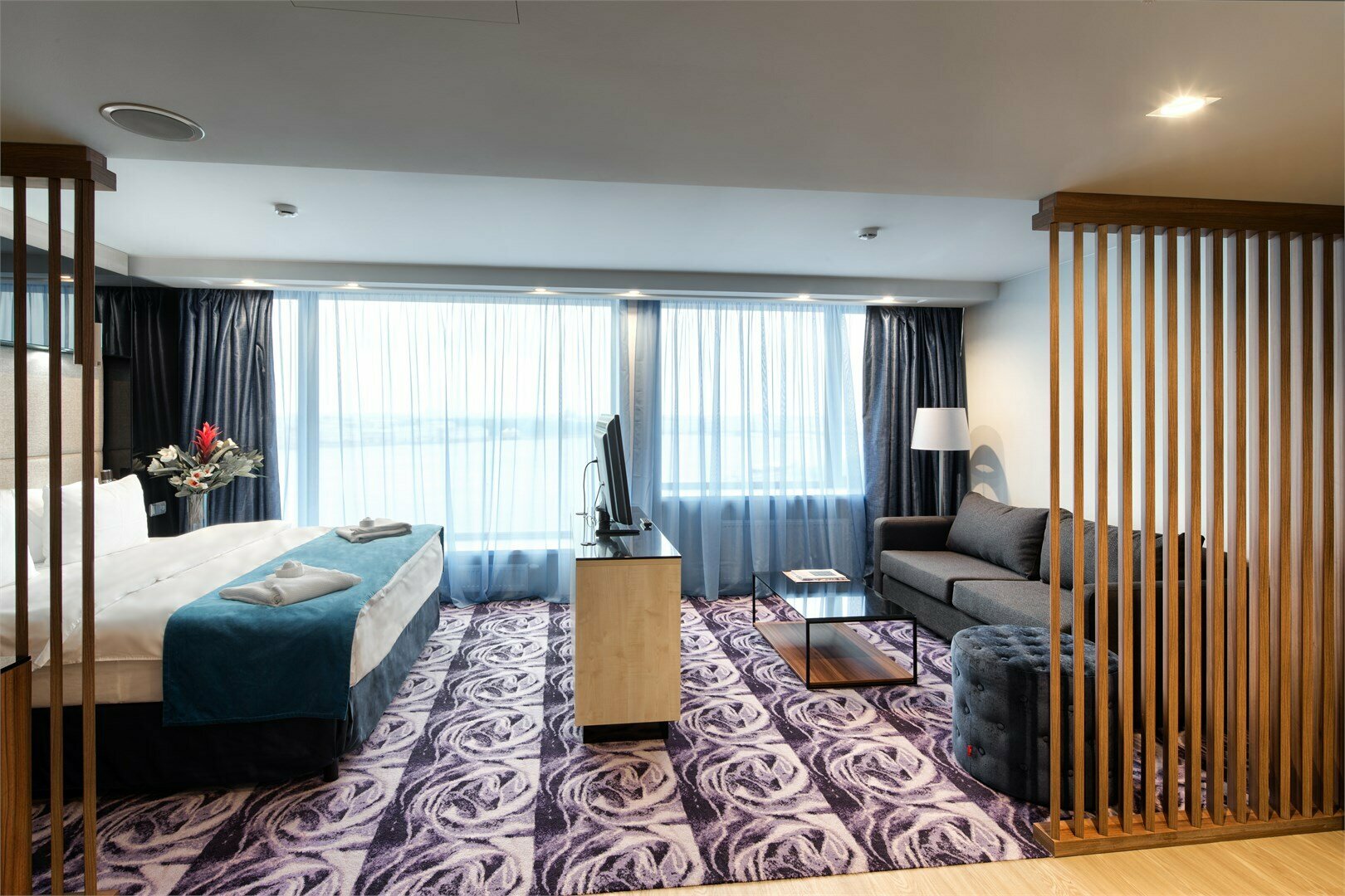 Представительский Люкс с видом на реку