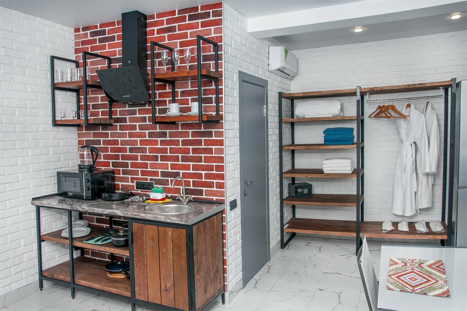 Номер Студио четырёхместный без балкона