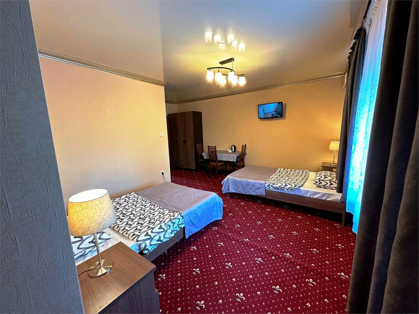 Улучшенный четырехместный номер - 403