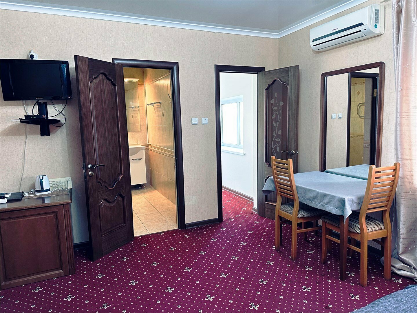 Двухместный номер с балконом - 404