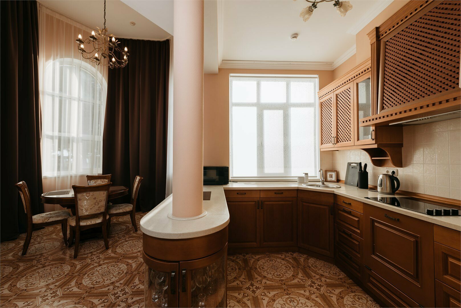 Вилла  4 спальни  с видом на море