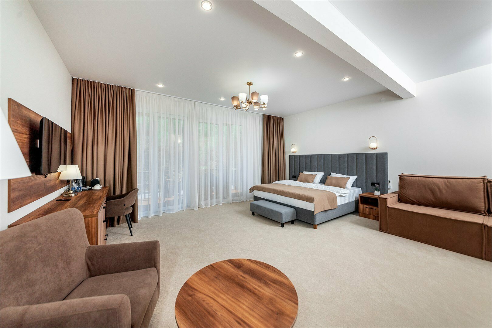 Двухкомнатный Сьют на 1 этаже с террасой