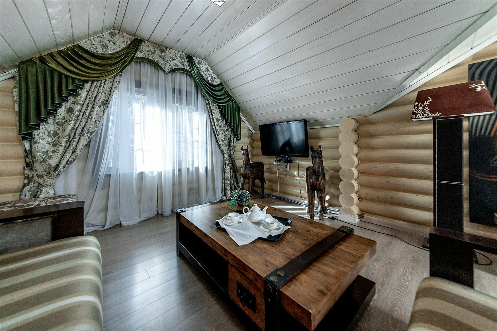 Двухкомнатный ЛЮКС ДОМ №2