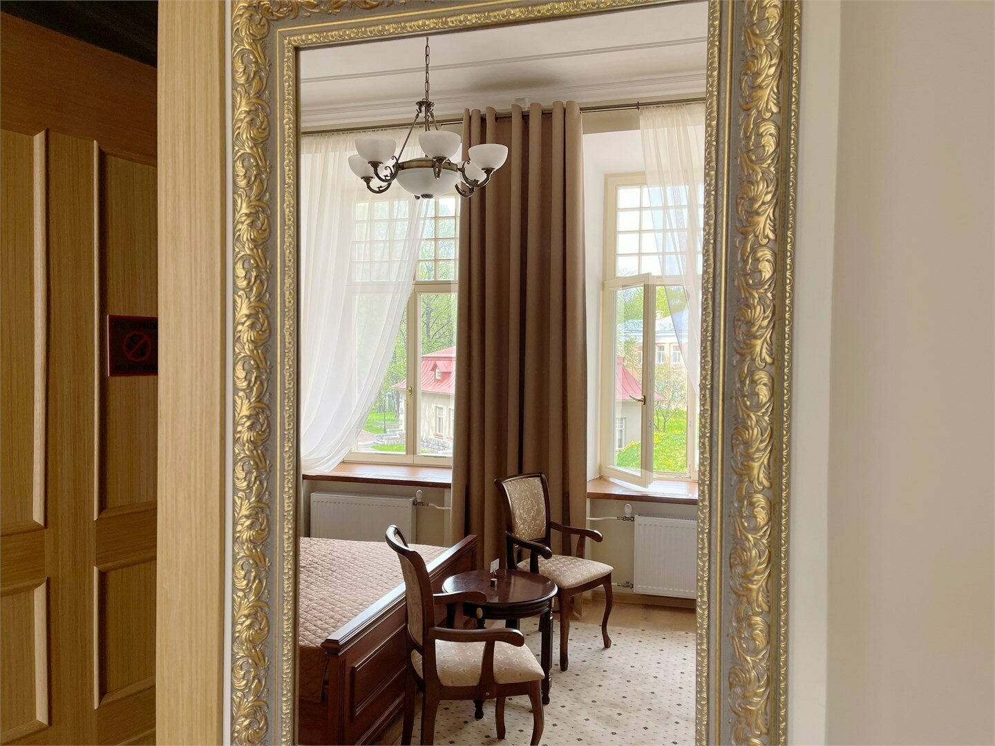 Полулюкс с гидромассажной душевой кабиной DBL