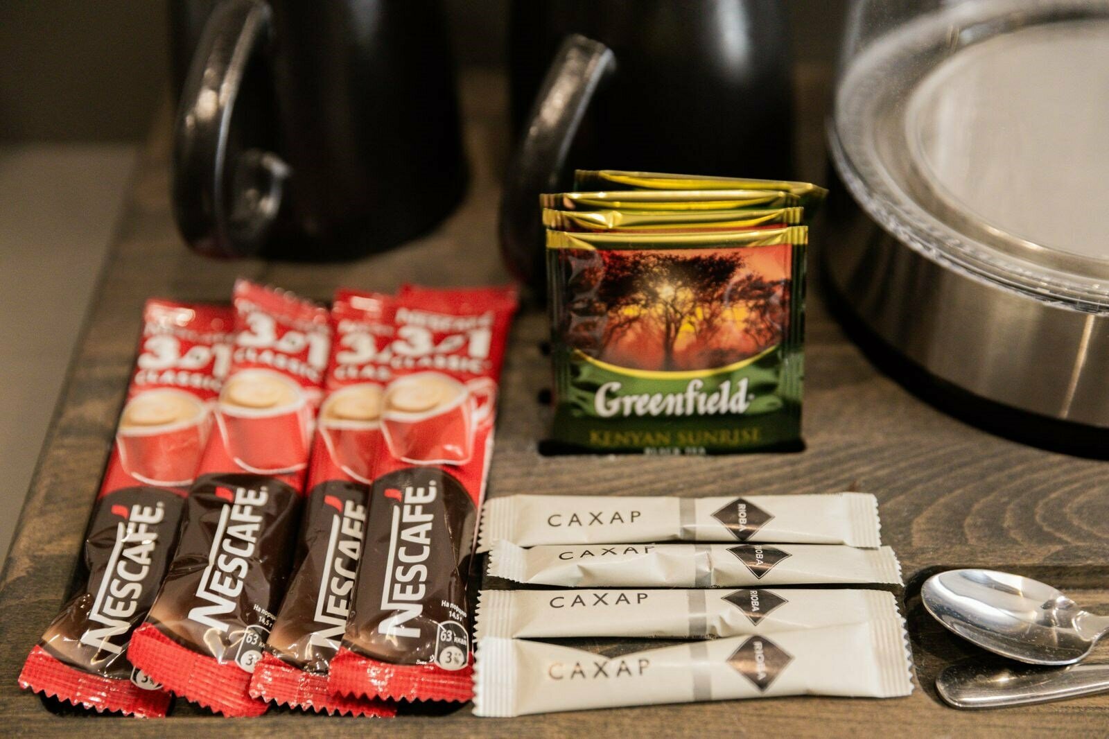 Номер комфорт с одной двуспальной кроватью