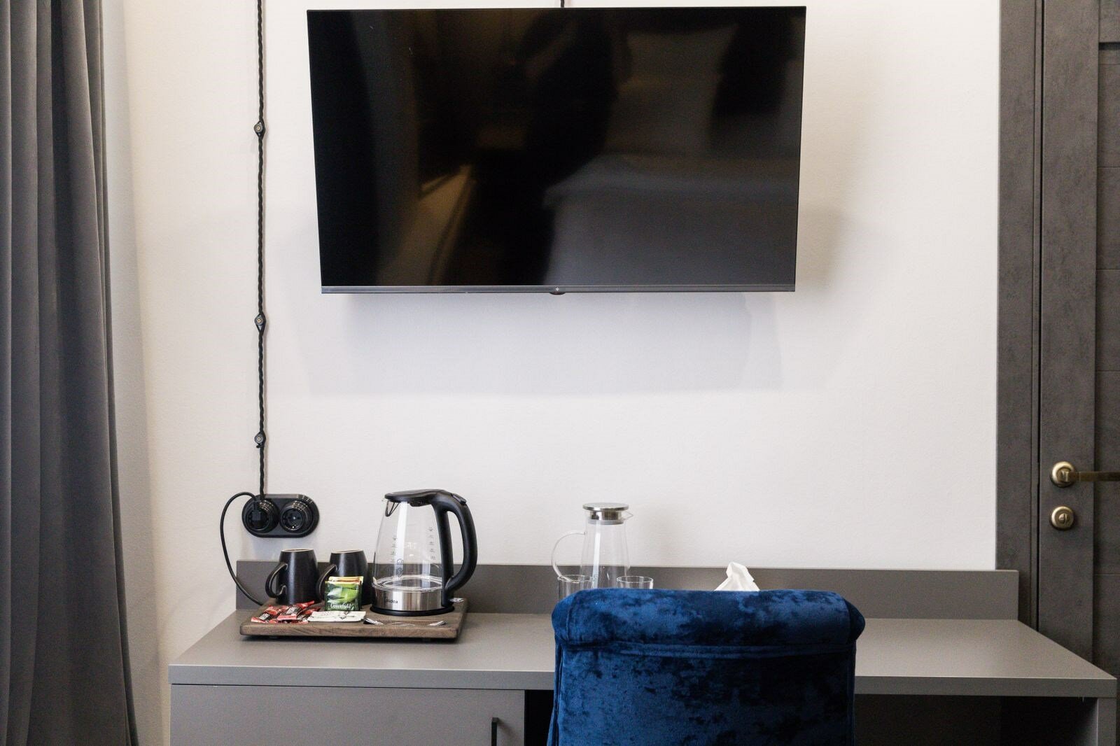 Комфорт улучшенный с одной двуспальной кроватью