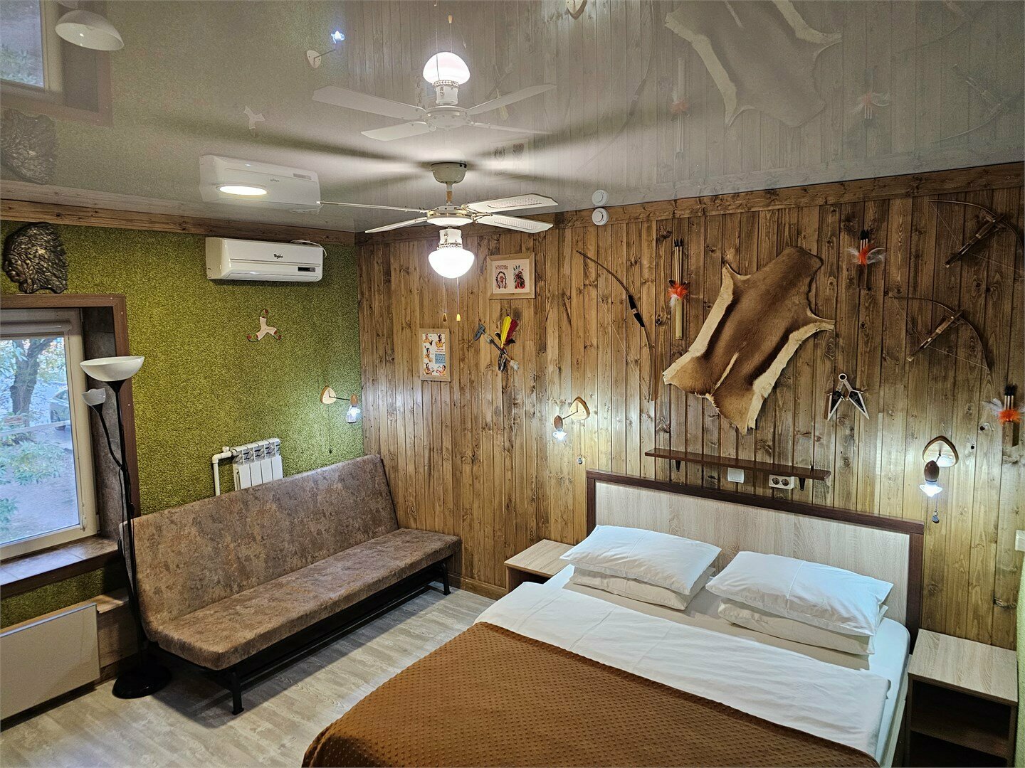 Стандарт с двуспальной кроватью "Хижина Индейца"