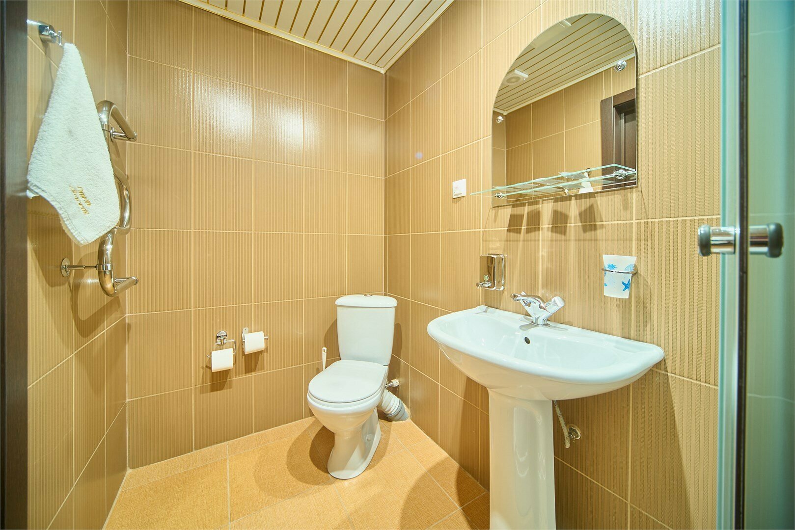 Стандартный двухместный номер с двумя раздельными кроватями