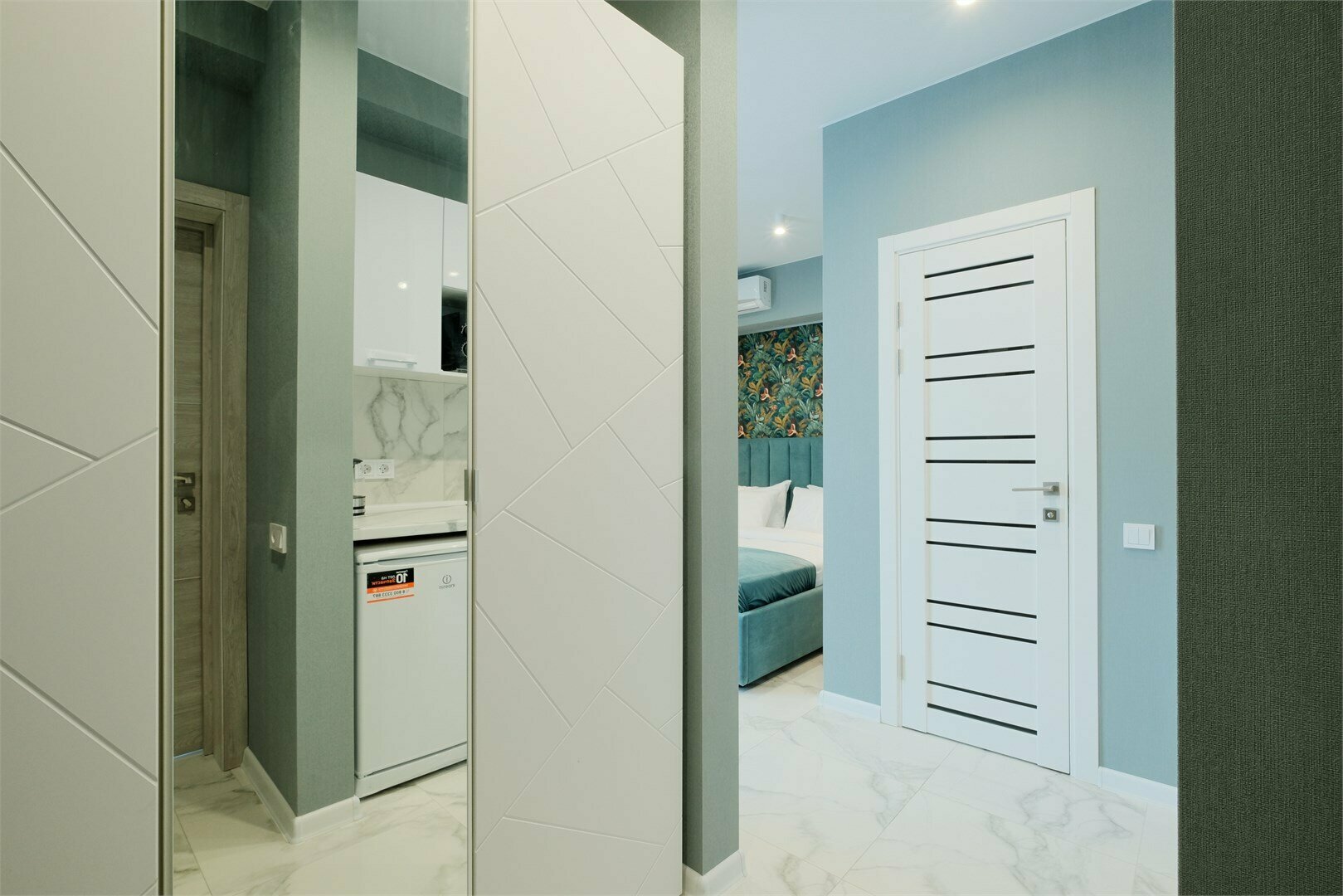 Двухместный номер с одной большой кроватью