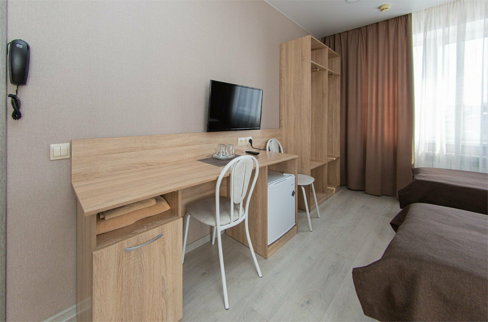 Трехместный номер с общей ванной комнатой