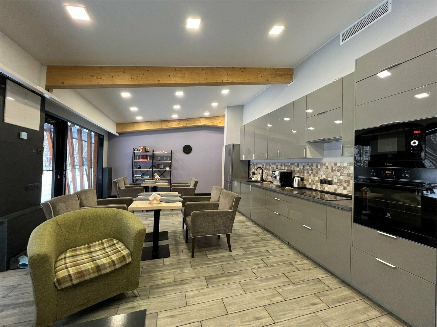 Малина Запад