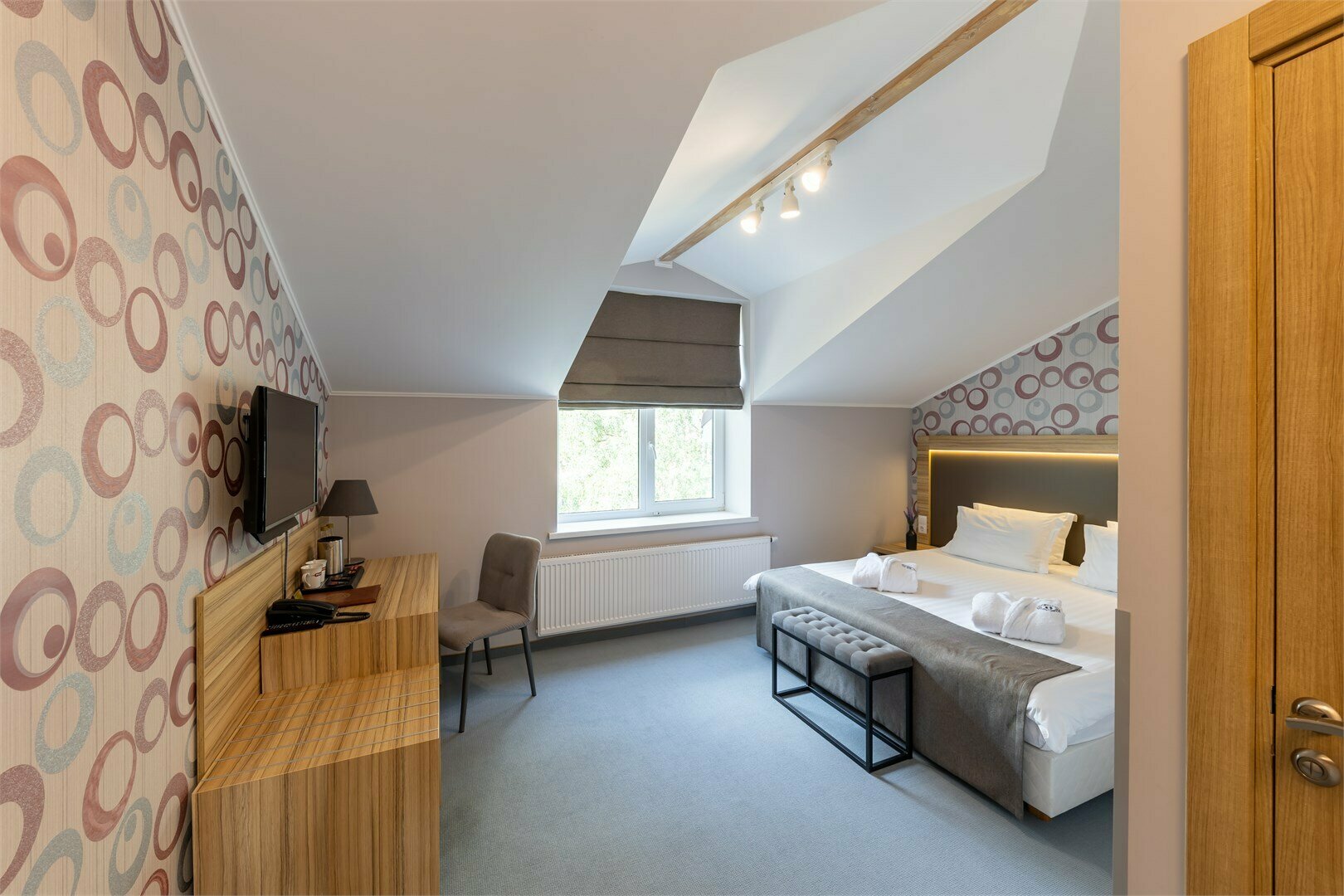 Люкс с балконом