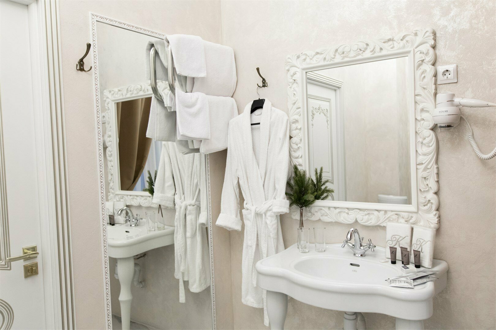 Люкс с кроватью размера «king-size»