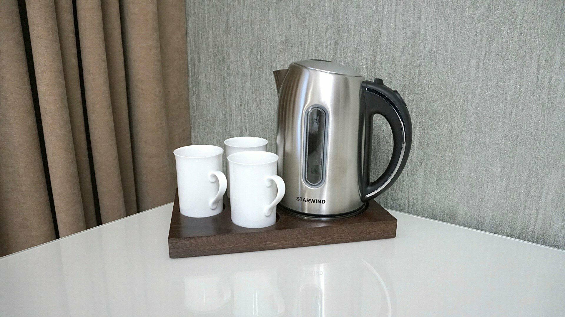 Стандарт с видом на бассейн