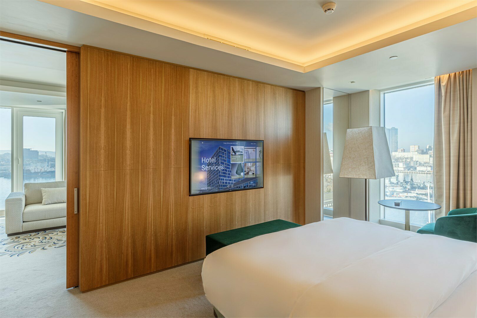 Джуниор Сьют с видом на море | 1 большая кровать | доступ в Представительскую гостиную