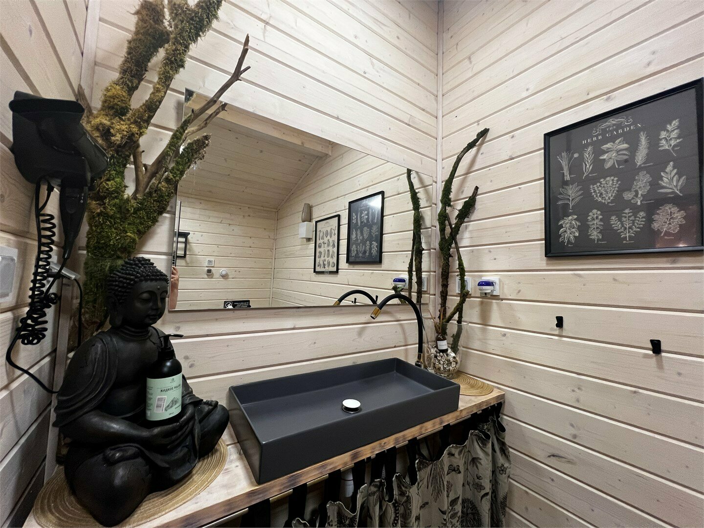 Семейный номер с террасой