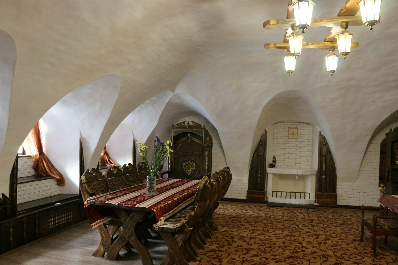 Белокаменные палаты со сводами 17 века