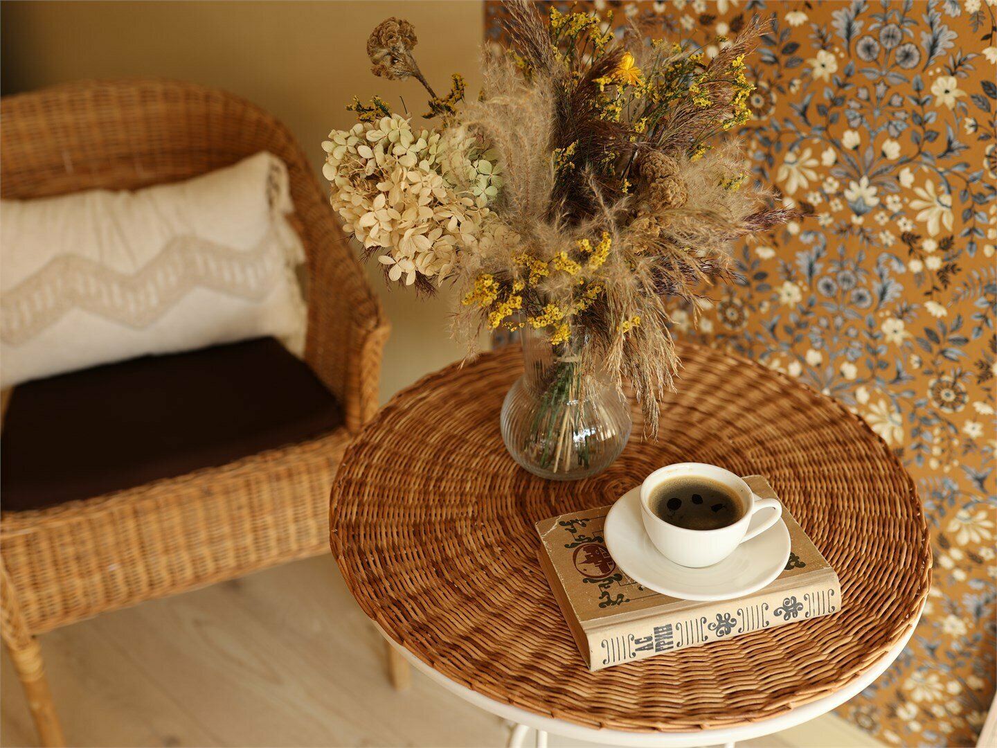 Любовь и голуби Premium