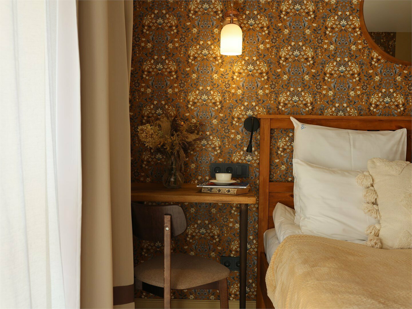 Любовь и голуби Premium