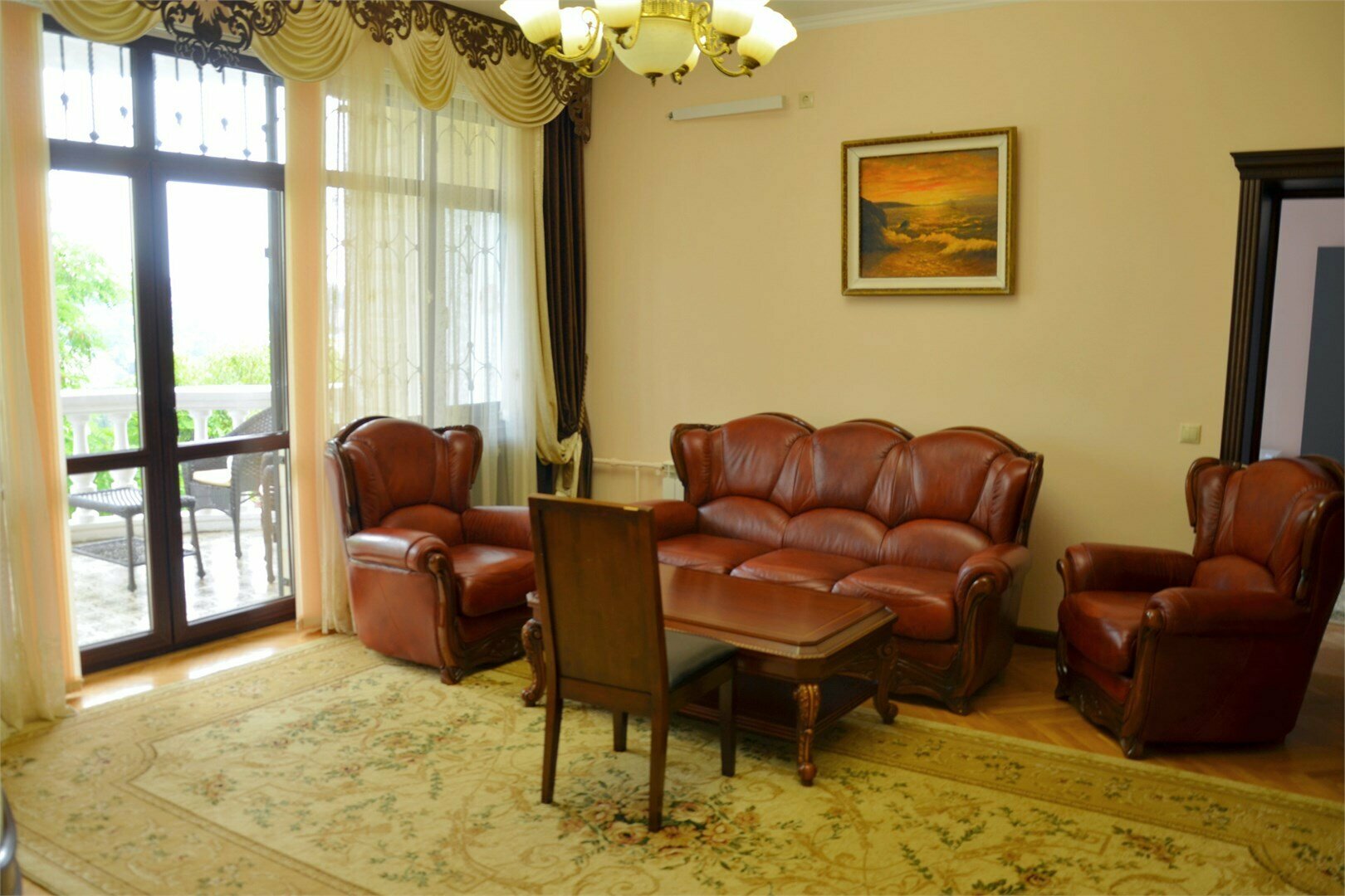 Люкс с балконом