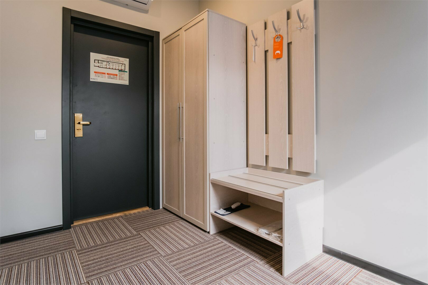 Стандартная комната с двумя кроватями