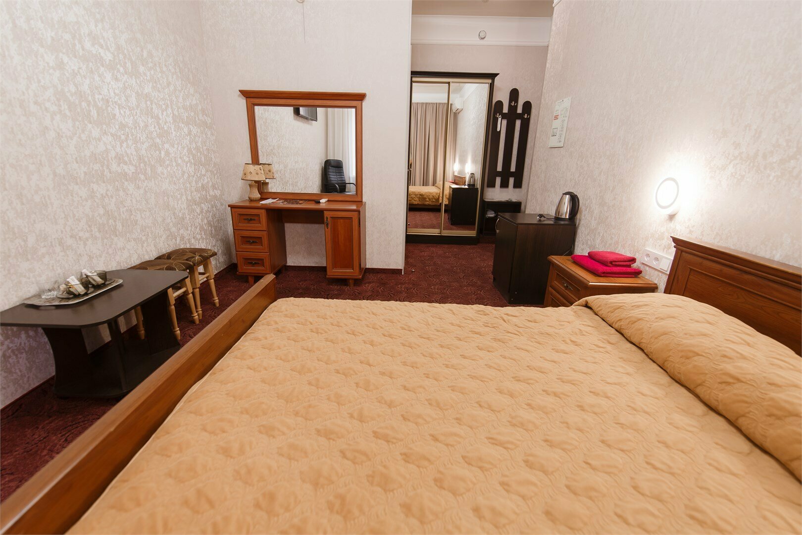 № 6 Стандарт улучшенный с одной 2-спальной кроватью