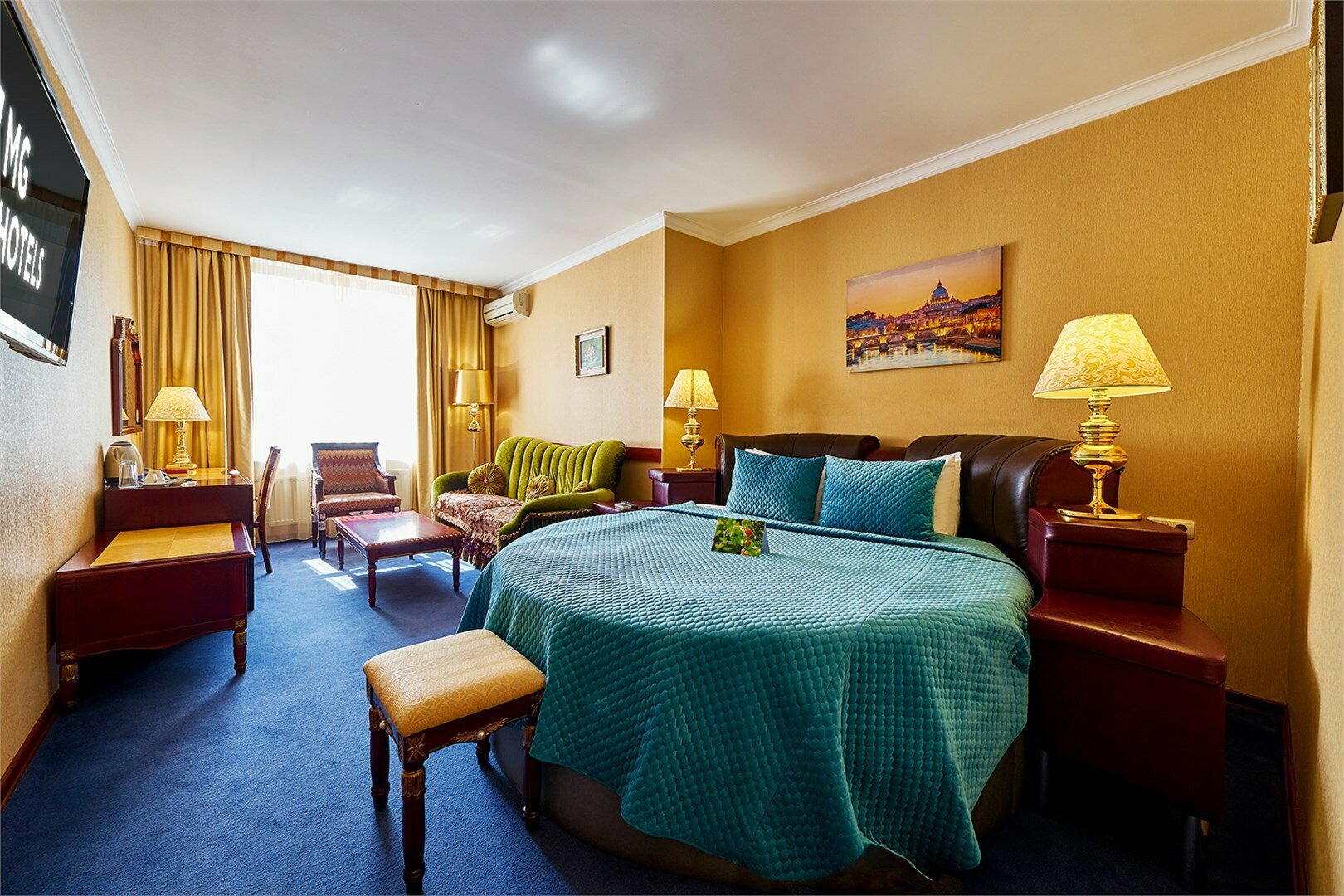 Делюкс  с кроватью размера "King Size"