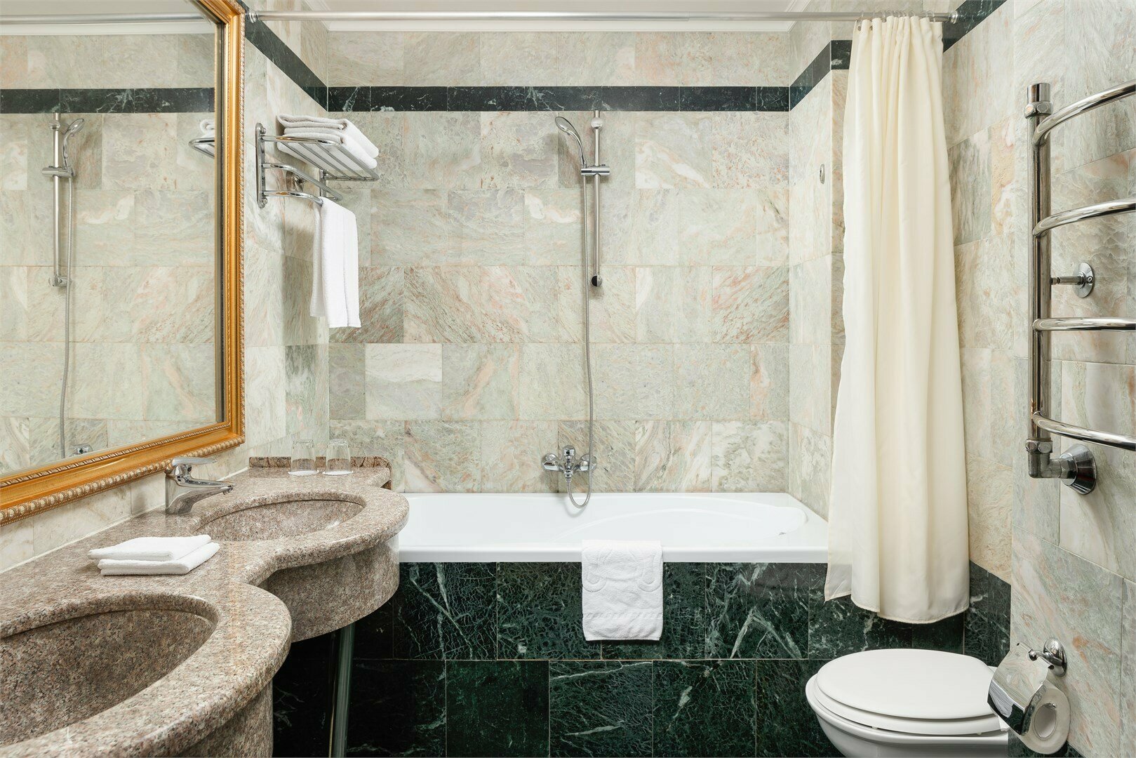 Трехместный номер Студио