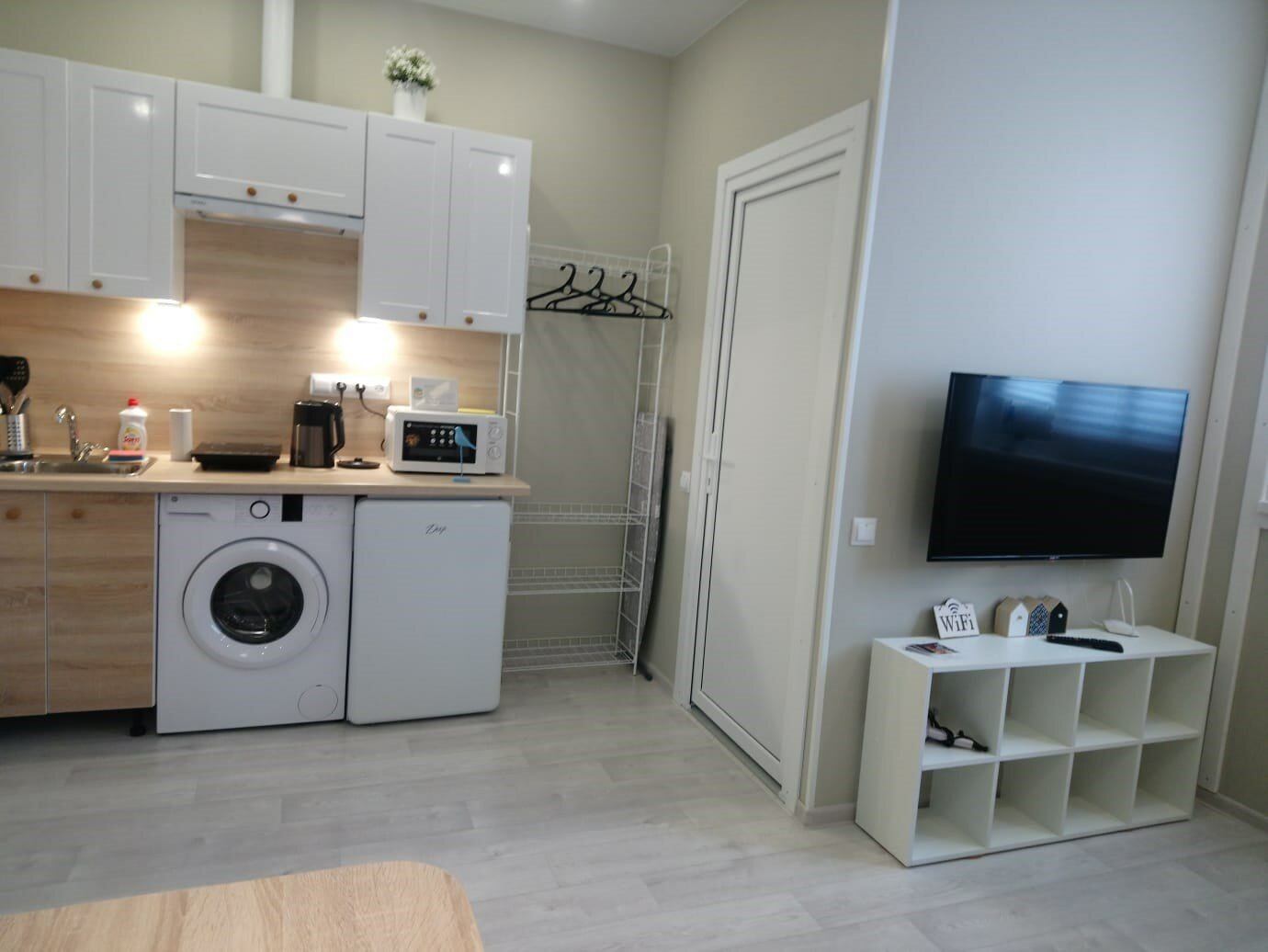 Апартаменты №3 с террасой и парковкой в гостевом доме