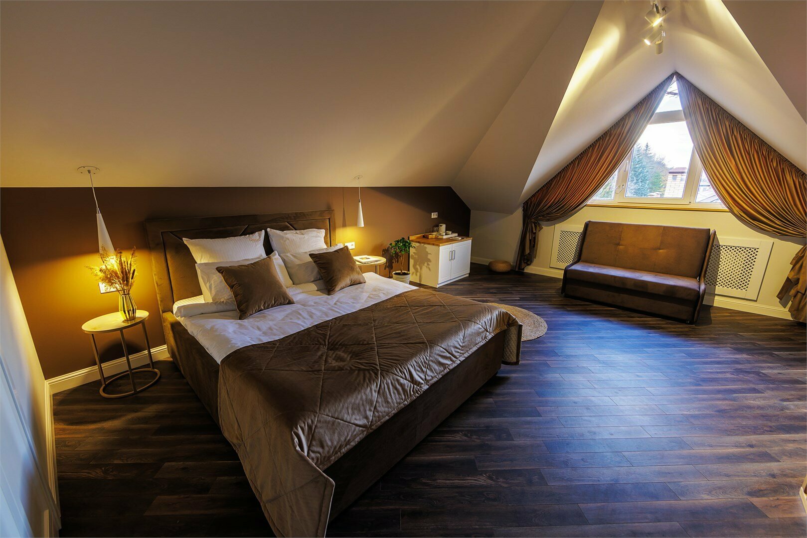 Джуниор мансарда