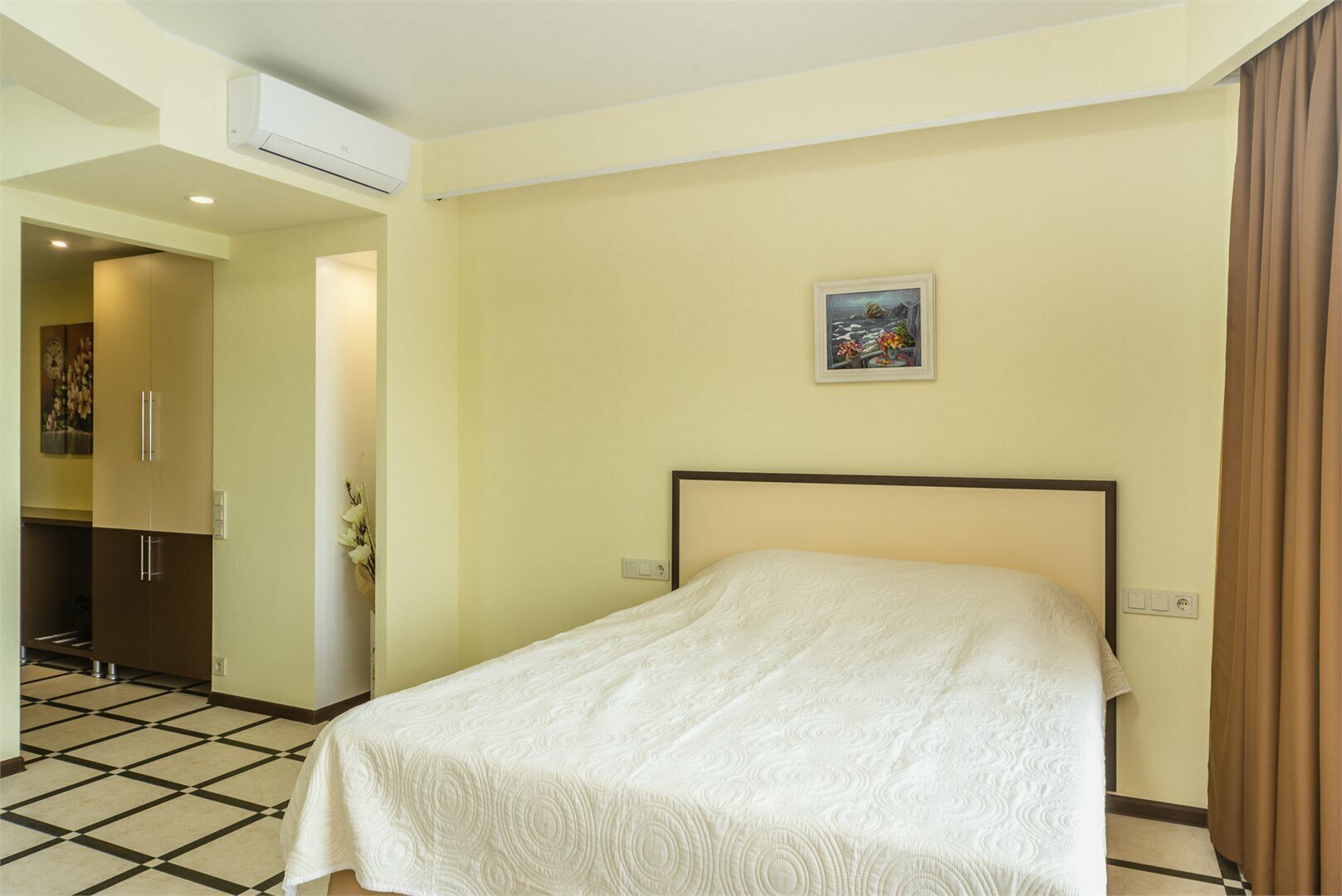 Апартаменты - Первый этаж